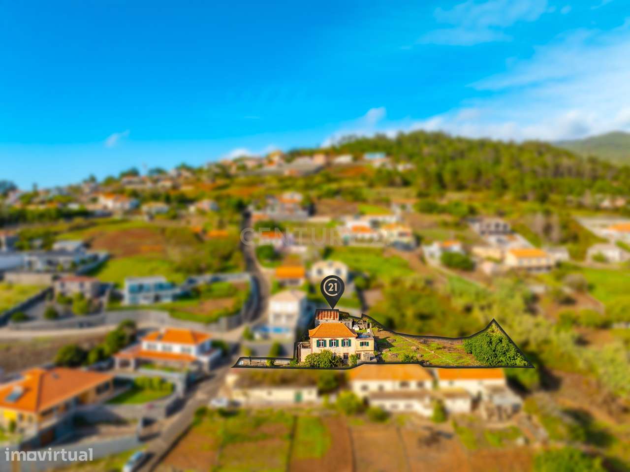 Moradia Tradicional nos Prazeres com Terreno e Vista Mar - Grande imagem: 5/28