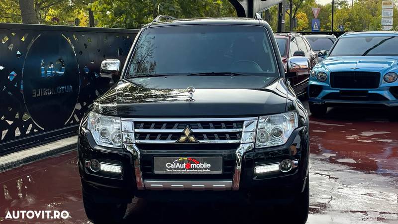 Mitsubishi Pajero - 3