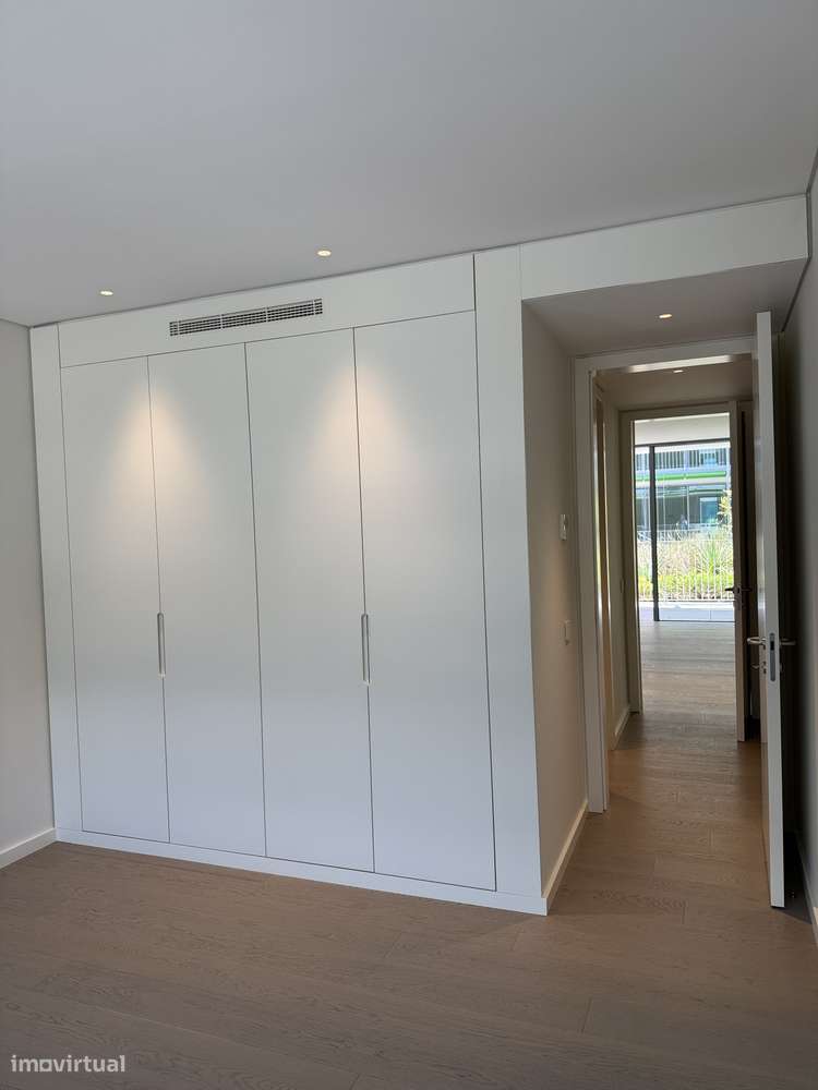 Exclusivo T4 no Prata Riverside Village-17