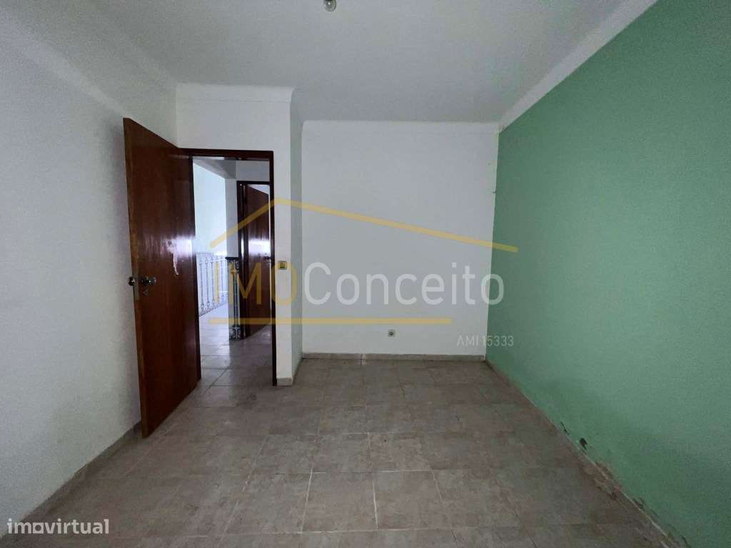 Moradia T2| Quintal| Carvoeiro| Maçao-10