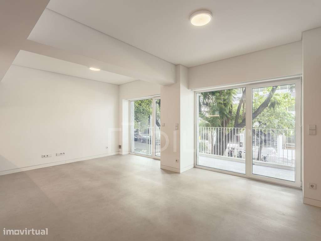 Apartamento T1 com varanda, junto à Avenida da Liberdade-10