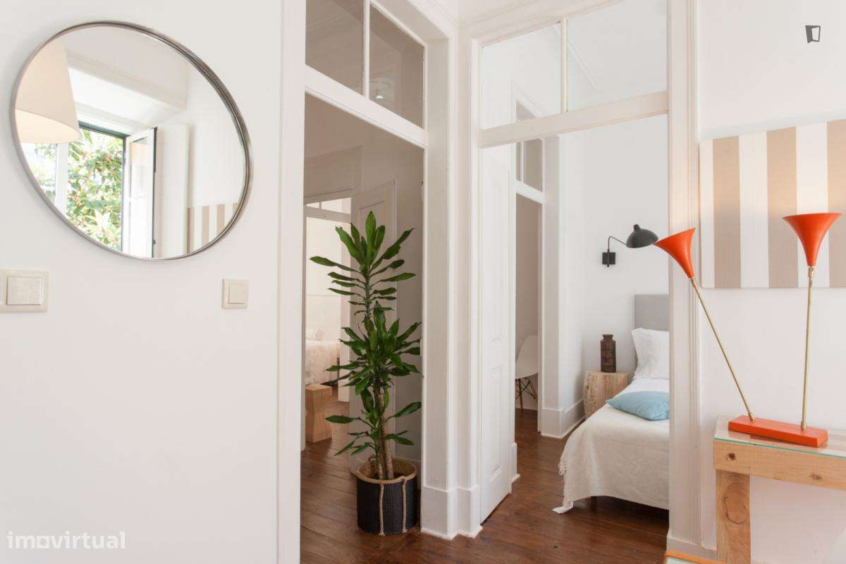 Apartamento com 3 quartos - localizado em Princípe Real Lisbon - Grande imagem: 4/6