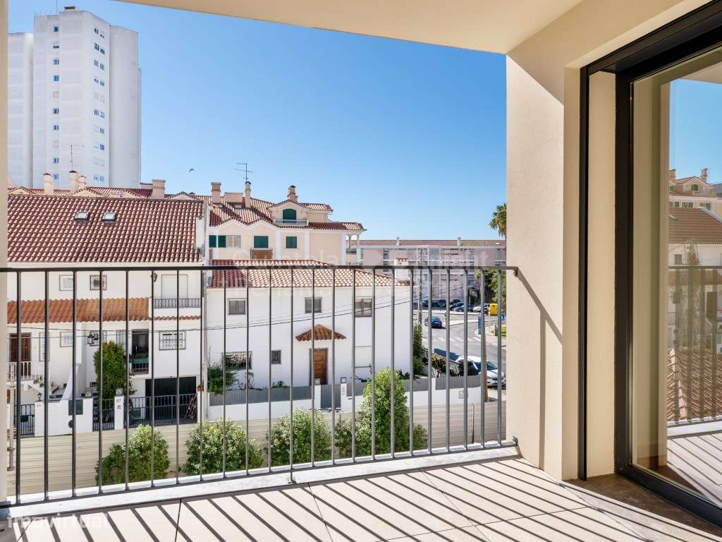 Moradia T4+1 com estacionamento e terraços - Grande imagem: 5/45