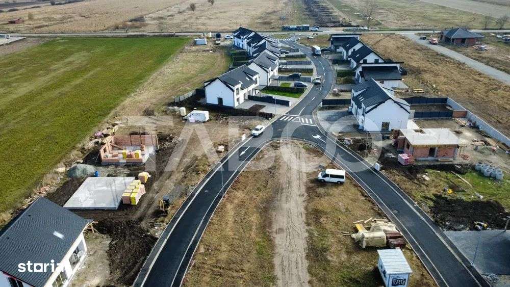 Casa individuala de ganzare cu teren generos- predare la alb - Imagine principală: 3/6