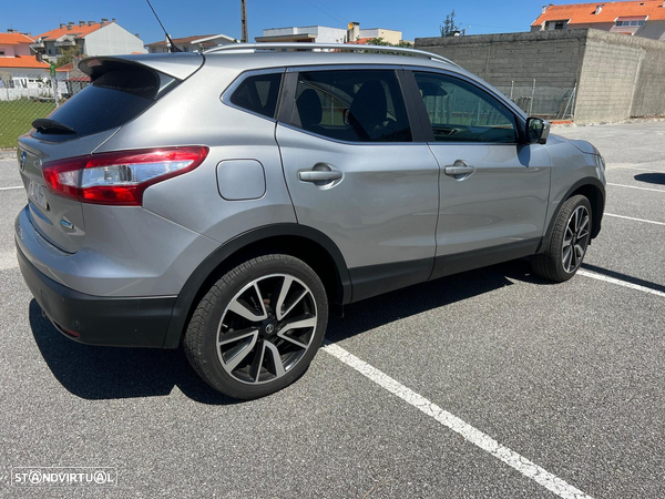 Nissan Qashqai 1.5 dCi Tekna Premium Pele S P.Preta - 3