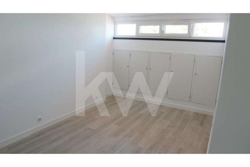 Apartamento Penthouse T2+1 com vista Mar à venda em Cascais. - Grande imagem: 5/13