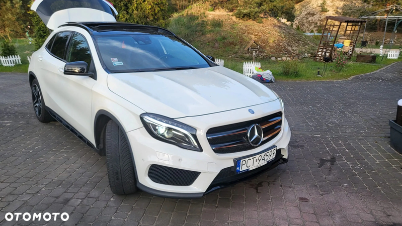 Mercedes-Benz GLA 250 4-Matic - 5