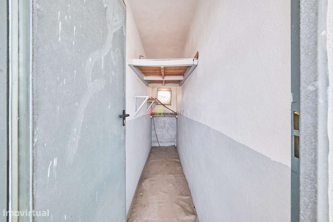 Apartamento T3 com 2 Wc´s e arrecadação-18