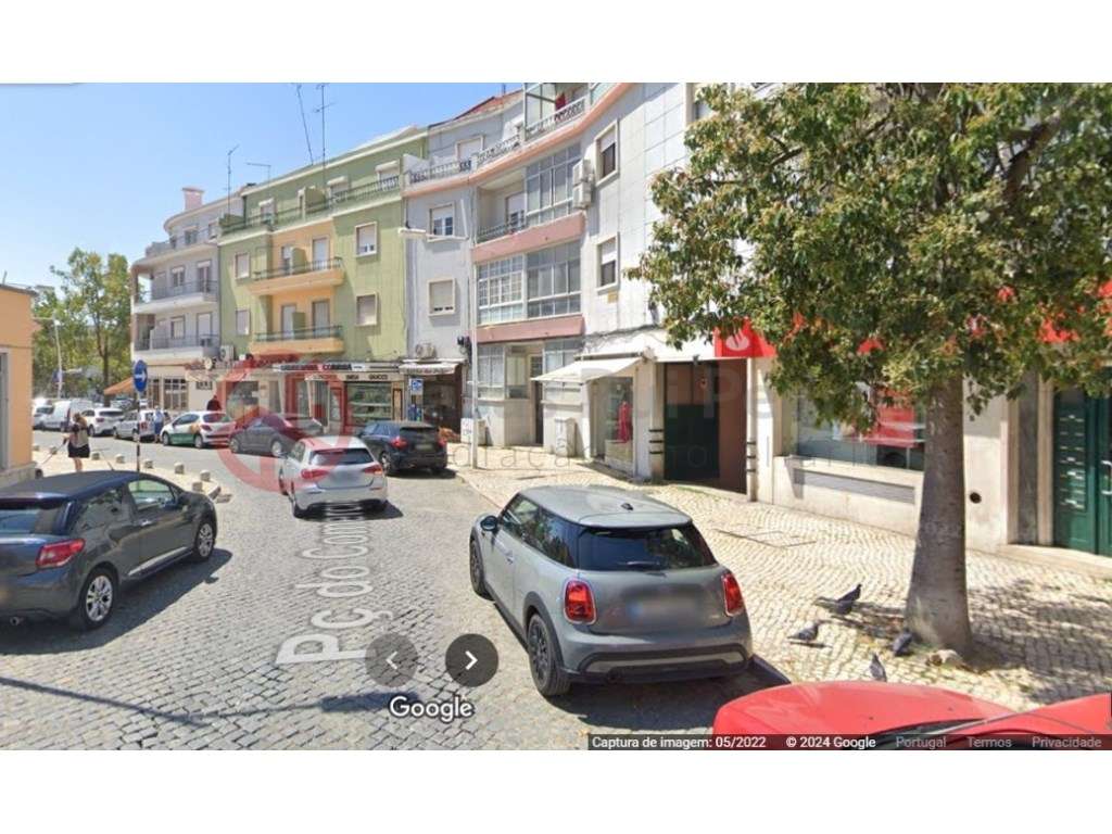 Loja comercial e serviços, junto ao mercado de Almada - Grande imagem: 3/10