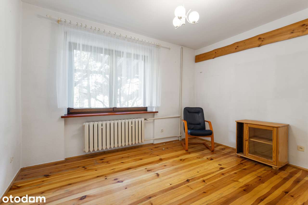 Dom z pięknym ogrodem i dwoma garażami w Borówcu - Pełny obrazek: 5/20