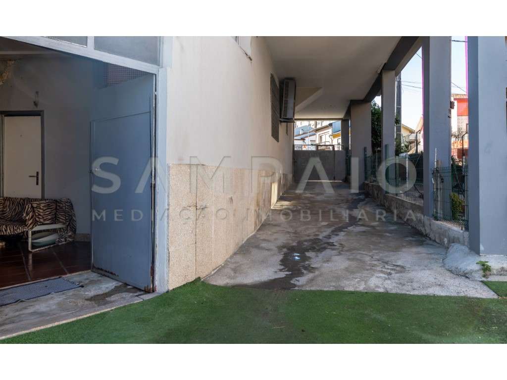 Moradia T3- Valbom-30