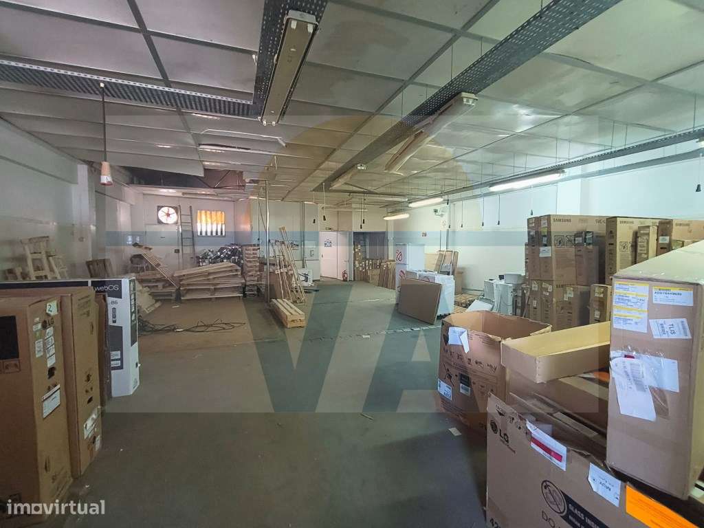 Armazém para Venda em São João da Talha - Excelente Oportunidade às...-20