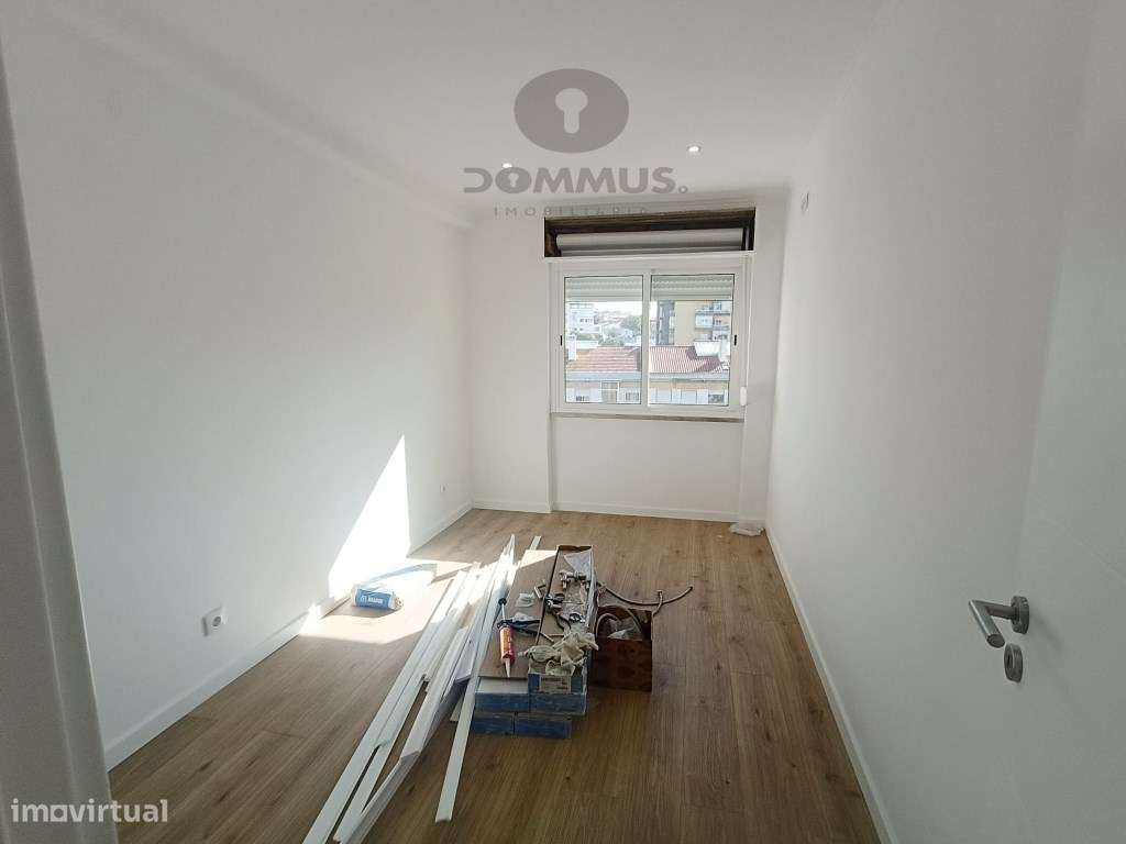 Apartamento T2 Totalmente Remodelado no Cacém-13
