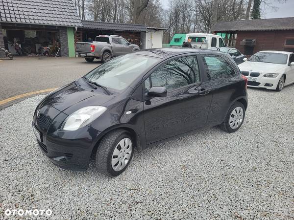 Toyota Yaris 1.0 Active - 2