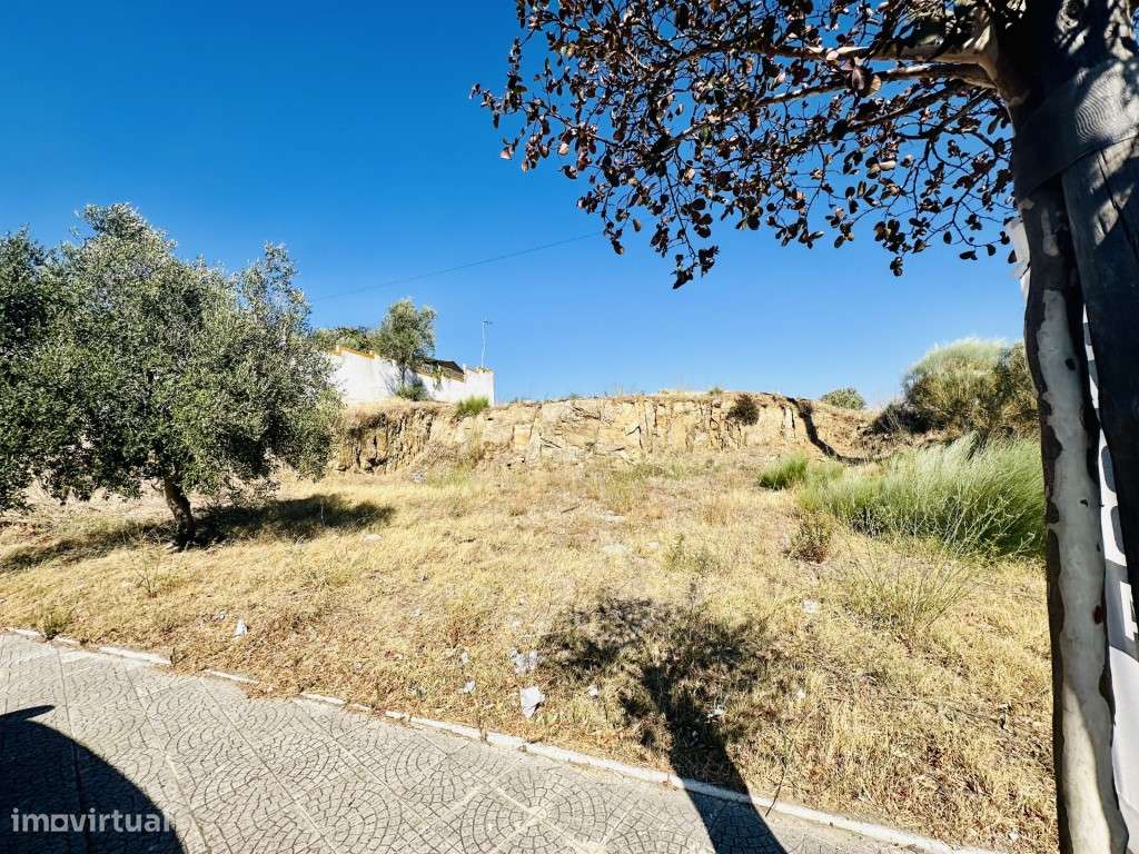 Lote de terreno para construção urbana - Grande imagem: 2/10