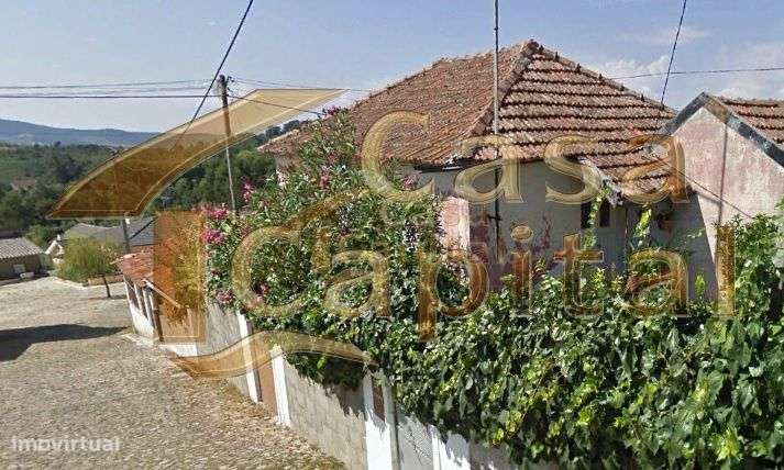 Moradia T2 para remodelar. - Grande imagem: 5/17