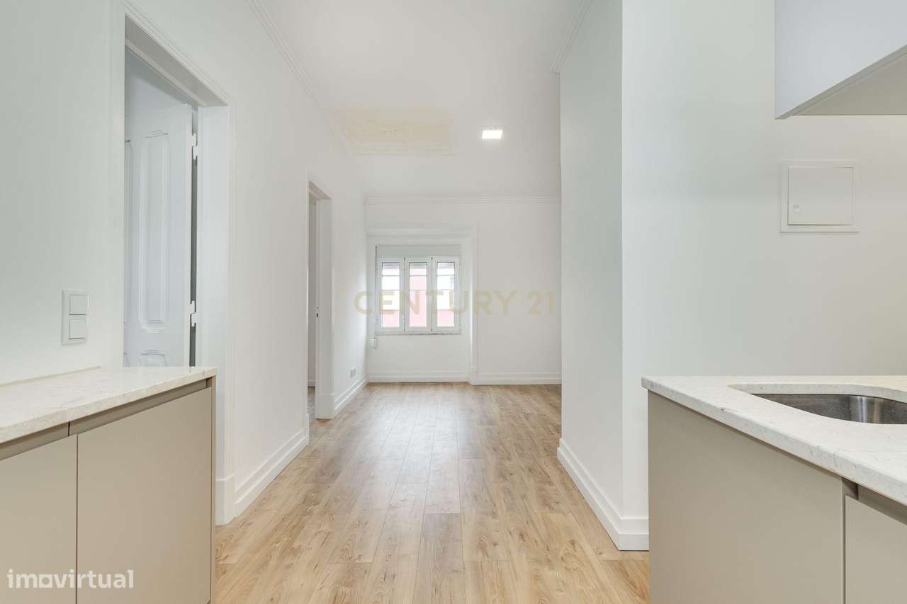 Apartamento T2, totalmente renovado. - Grande imagem: 2/26