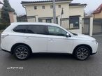 Mitsubishi Outlander 2.2 DI-D 4WD Automatik Diamant Edition+ - 26