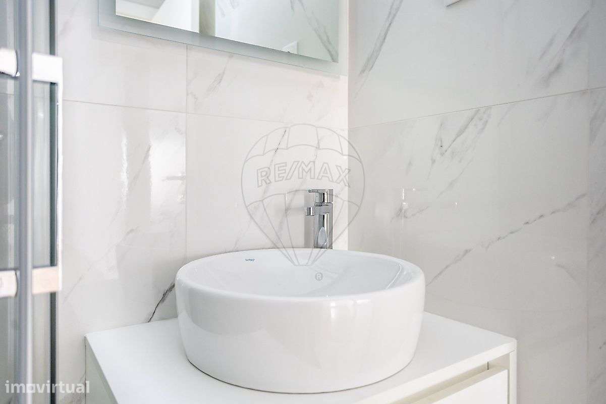 Apartamento T3 à venda em Camarate-28