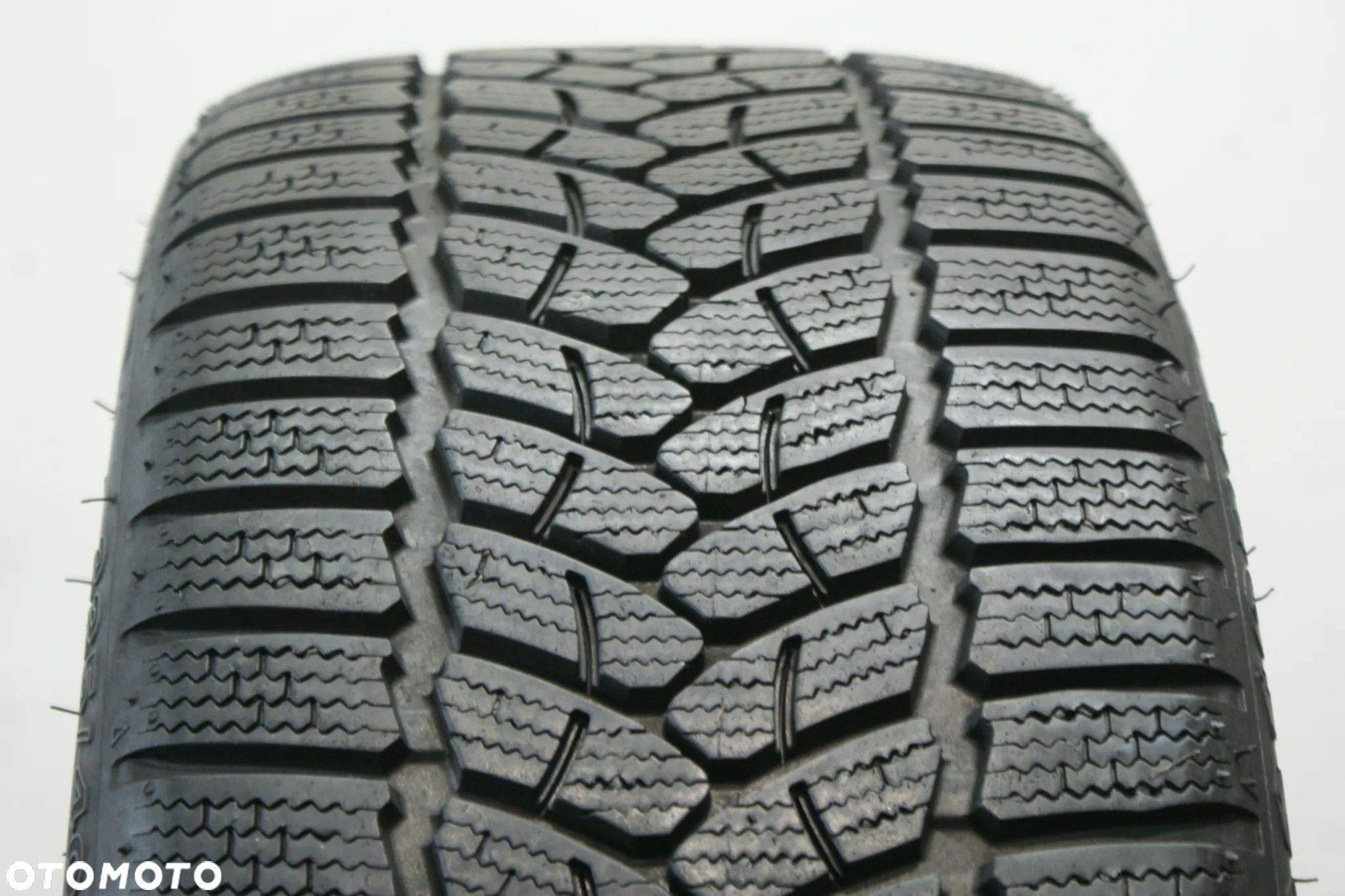 225/40R18 FIRESTONE WINTERHAWK 3  7,2mm - 1