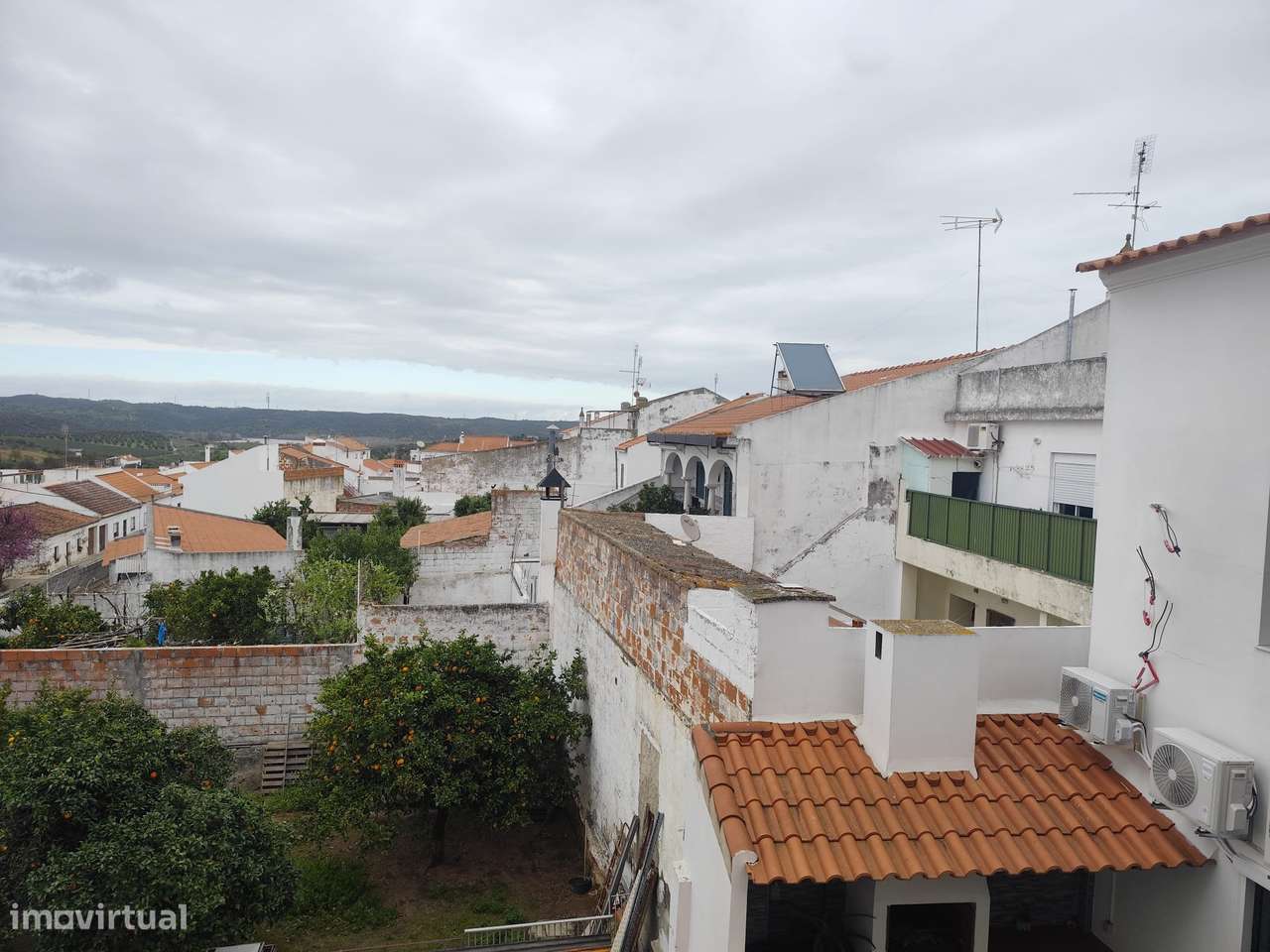 Apartamento Familiar Remodelado no Coração do Alentejo: Conforto e Pra - Grande imagem: 3/13