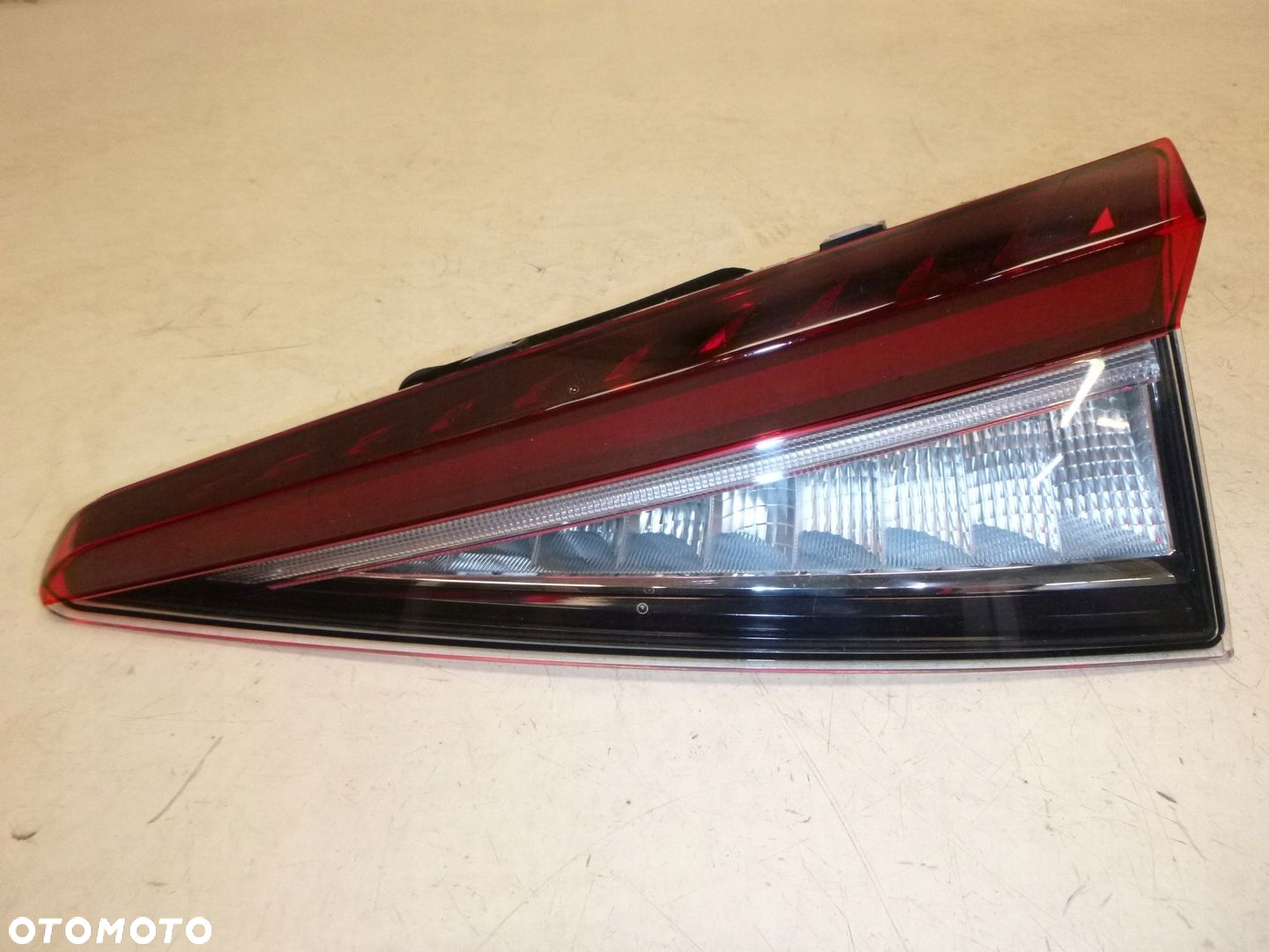 SKODA ENYAQ iV LAMPA LAMPY PRAWY TYŁ KOMPLET LED - 6