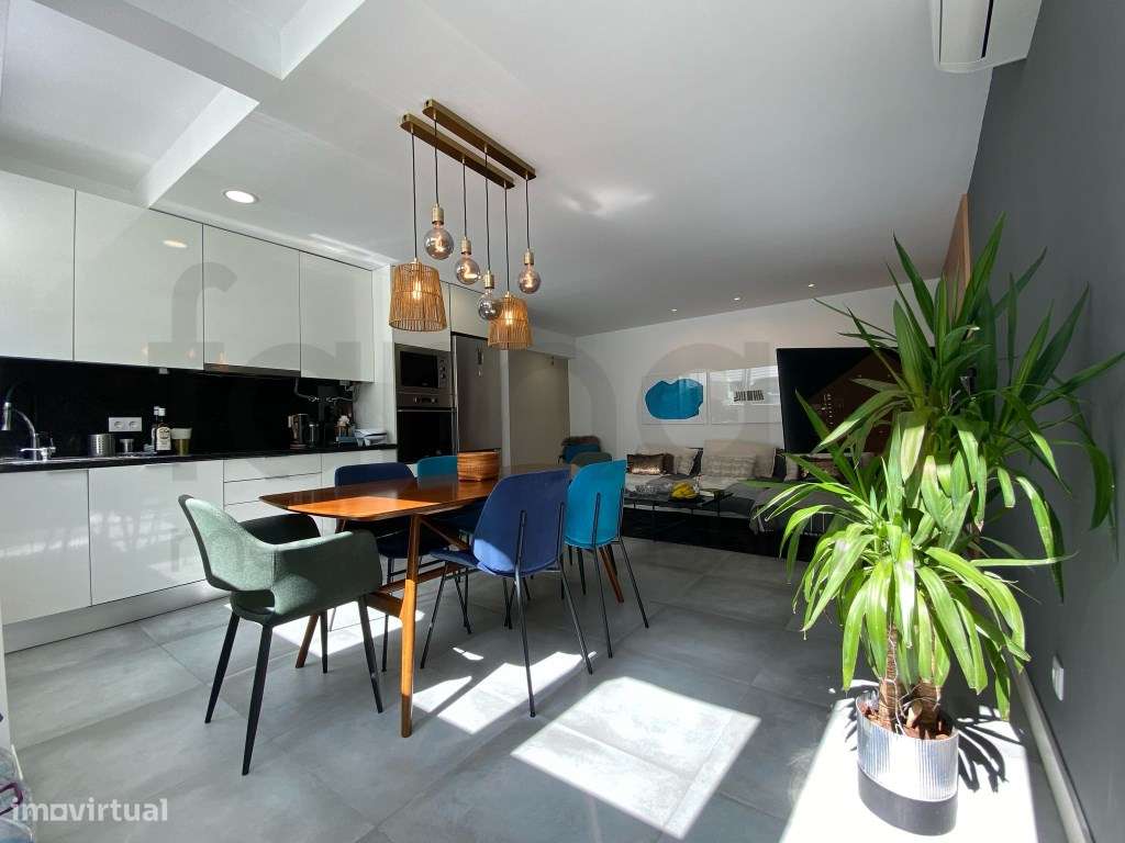 T2 Remodelado Com Terraço Alto da Parede - Grande imagem: 5/20