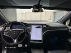 Tesla Model X - 4