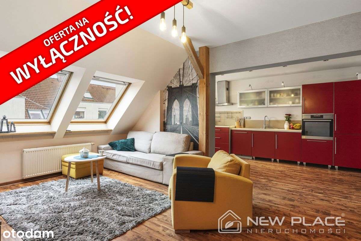 Dwupoziomowy 3 pokojowy apartament z klimatyzacją-0