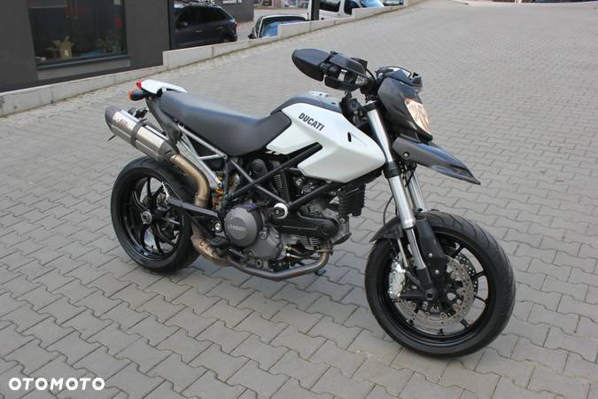 Ducati Hypermotard - 4