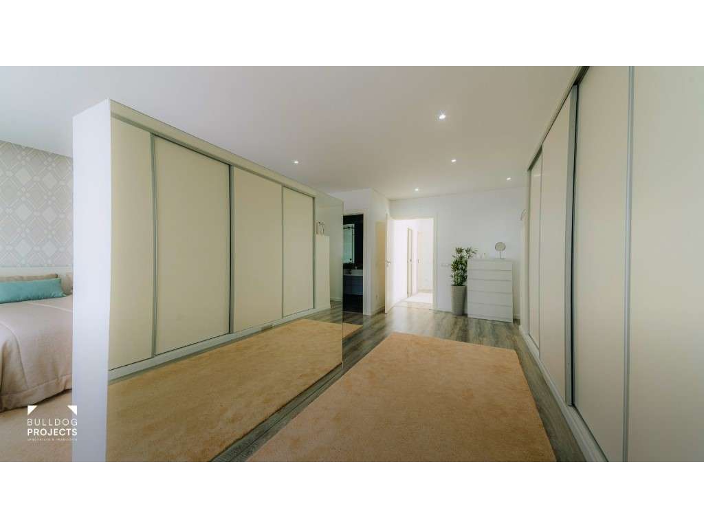 Moradia Isolada T4 Triplex Venda Coimbra-33