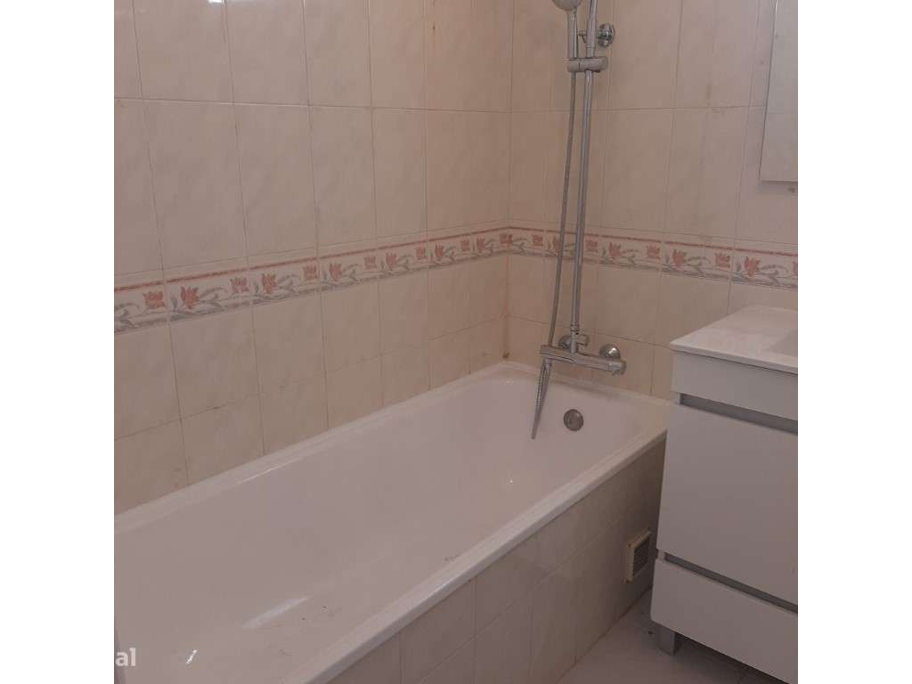 Apartamento T2 - Tapada das Mercês-6