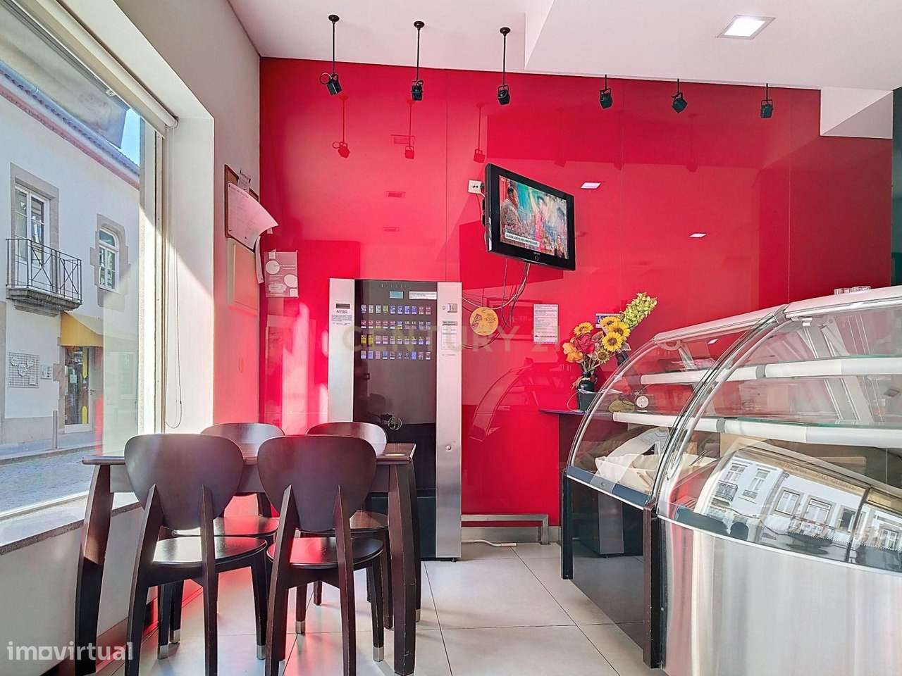 Trespasse Café/ Snack-Bar no Centro Historico de Viana Do Castelo - Grande imagem: 2/11