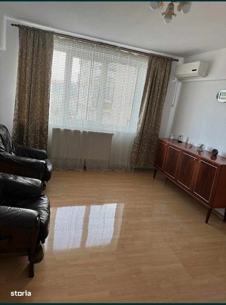 Închiriez apartament