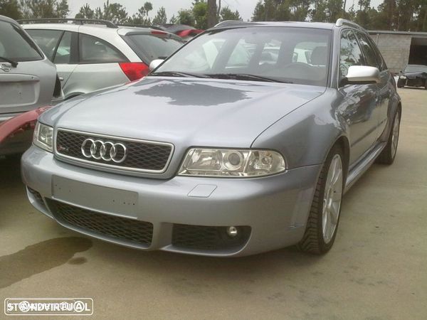 Traseira / Frente /Interior Audi Rs4 2001 - 1