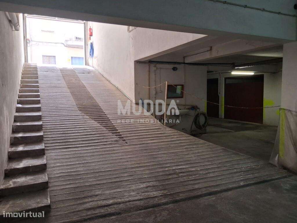 Garagem Box 16m2 no centro de Caldas da Rainha | Excelente investiment-4