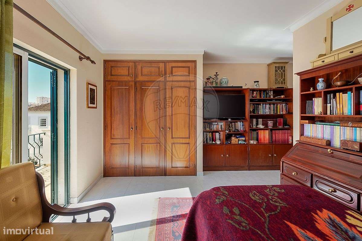 Moradia T5 para venda-25