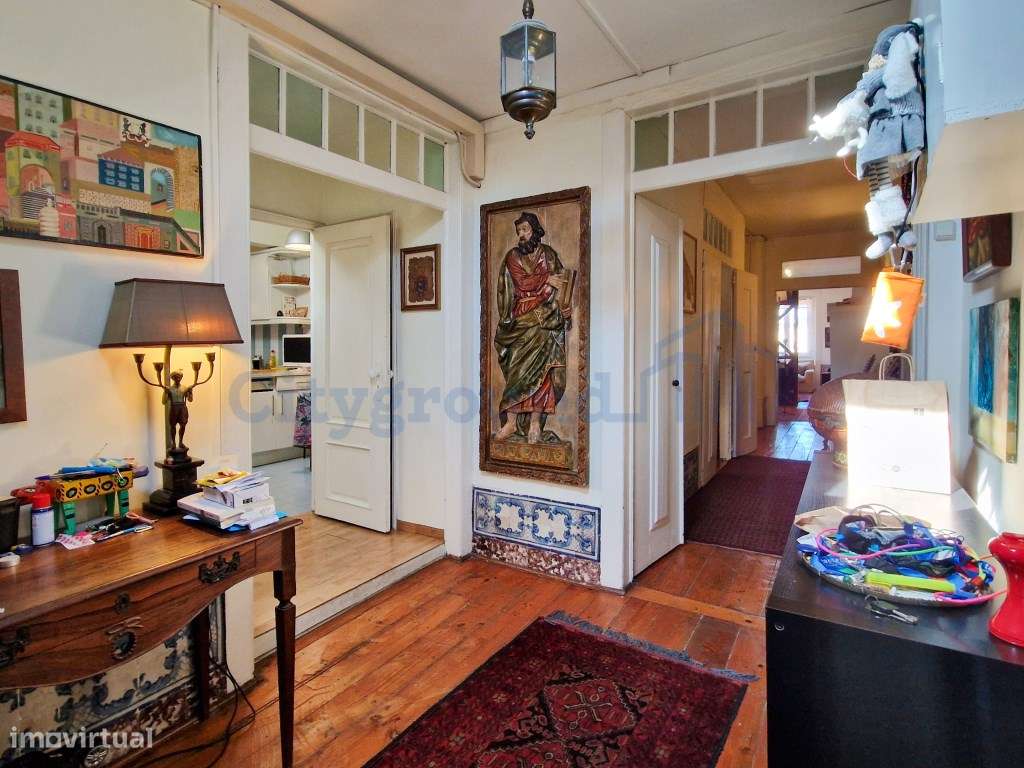 Apartamento T2+2 no Largo do Carmo-10