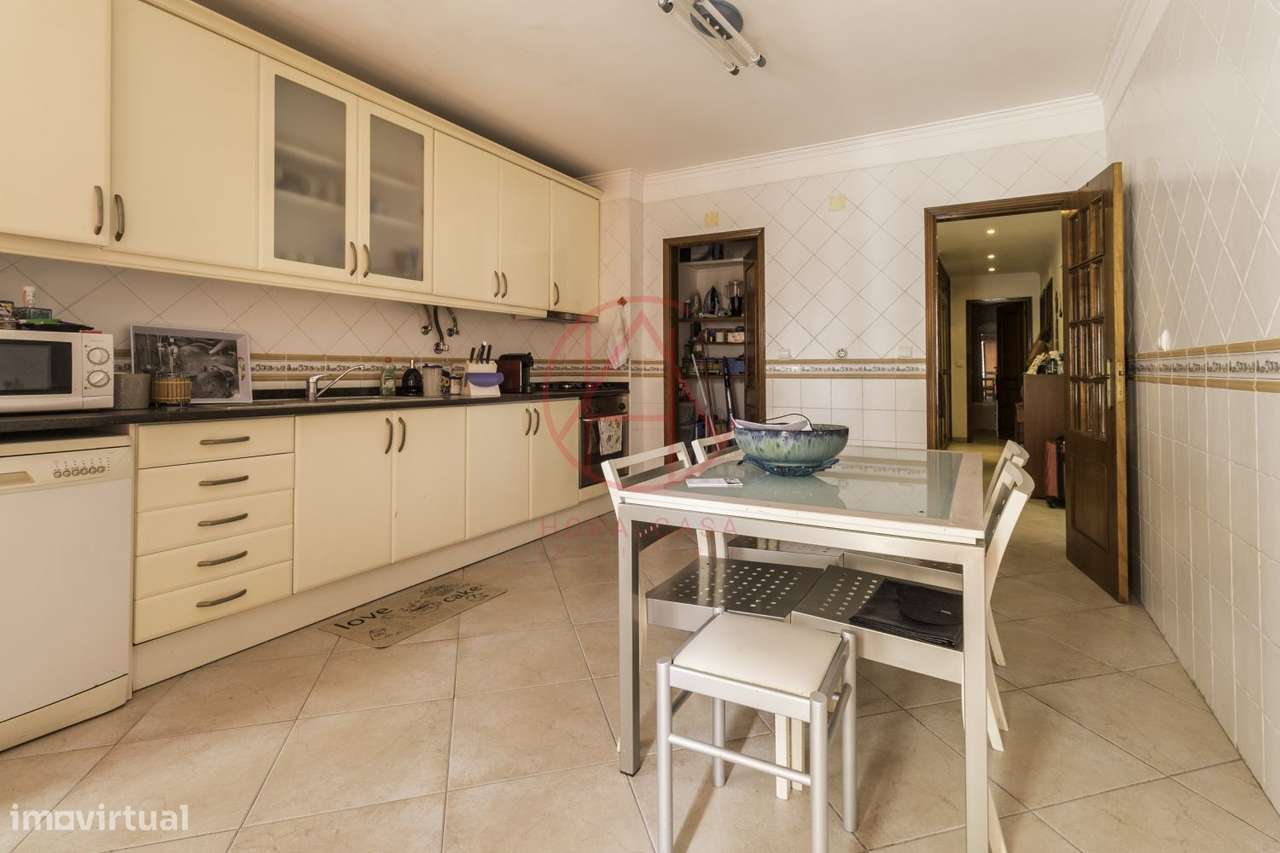 Apartamento T2 com estacionamento – Alto Seixalinho - Barreiro - Grande imagem: 3/21