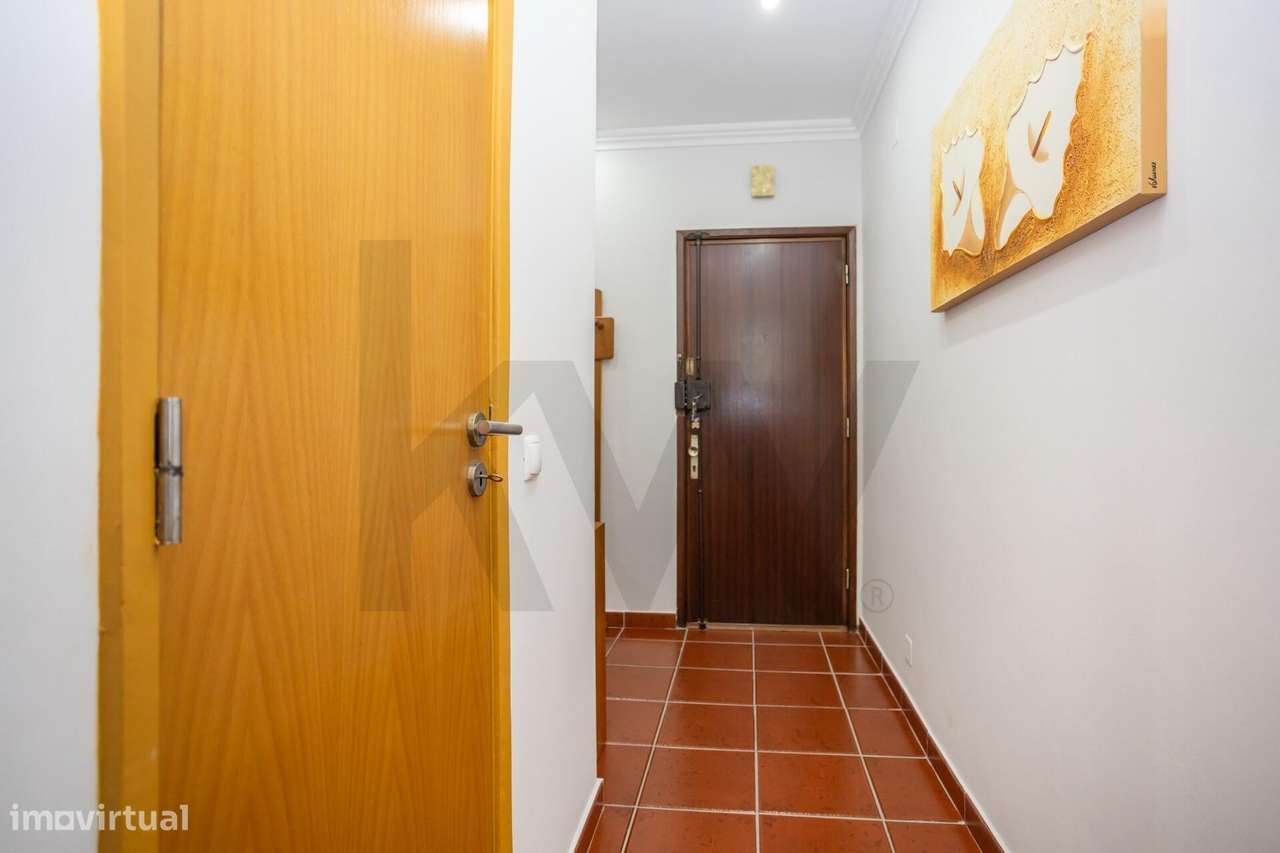 Apartamento T3 no Laranjeiro, Almada – Potencial Único e Localização P-7