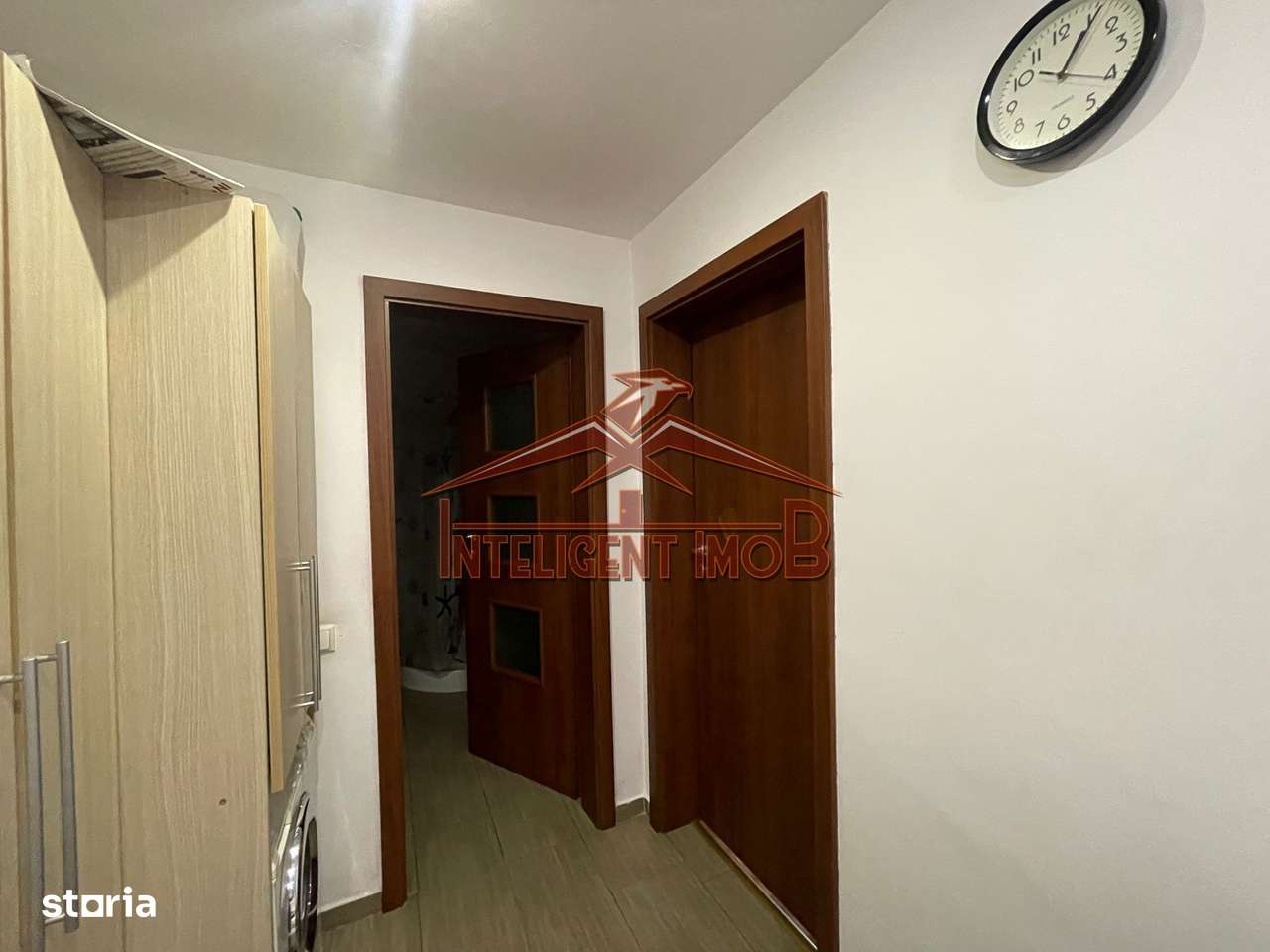Apartament Spațios 120mp, cu 4 Camere, 2 Băi și 3 Balcoane în Făgăraș-10