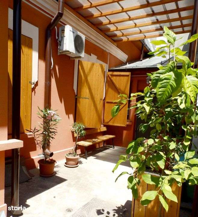 Casa parter plus Mansarda zona Ultracentrala, teren 550mp - Imagine principală: 4/12