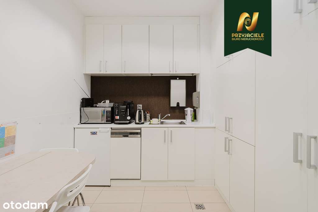 Pomieszczenia biurowe na całym I piętrze !-11