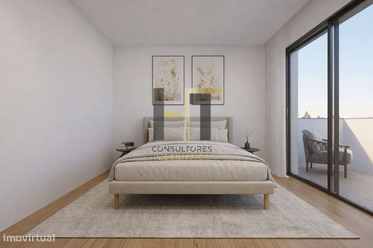 Moradia T3 | 235m² de Logradouro + Possibilidade de Piscina | Varanda-15