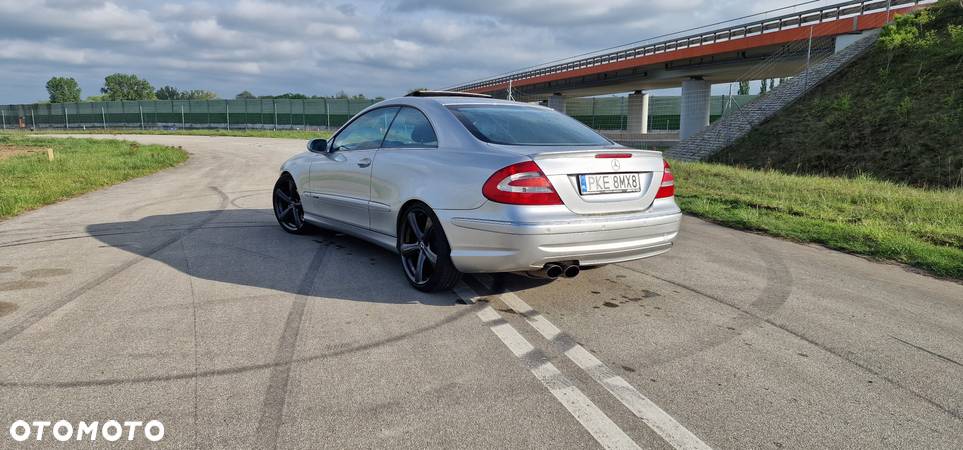 Mercedes-Benz CLK 320 - 5