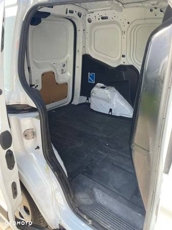 Ford Transit Courier 100KM - 15