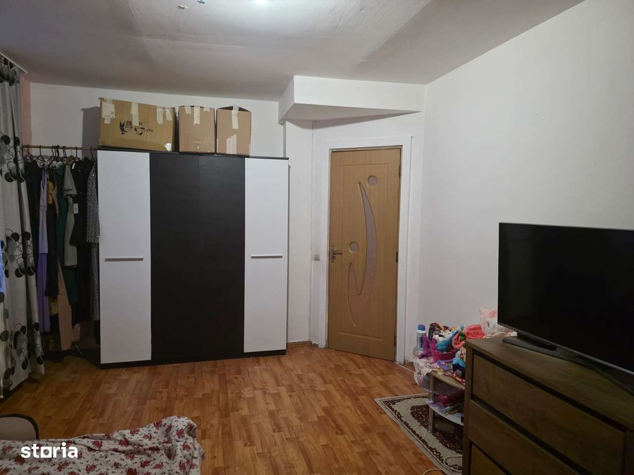Vand apartament cu  2 camere in Iris-0