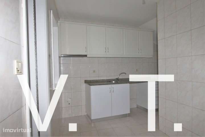 Estúdio á Praça da Batalha- Univ Lusófona- R. Miradouro - Grande imagem: 2/15