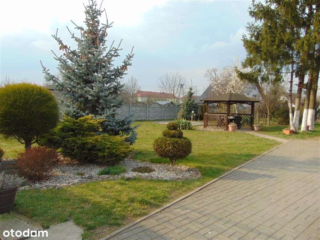 Dwurodzinny dom z budynkami gosp. na dużej działce - Krężoły-17