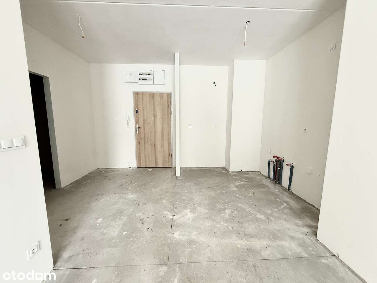 Parterowe mieszkanie 2pokojowe z ogródkiem i miejscem w hali garażowej-8